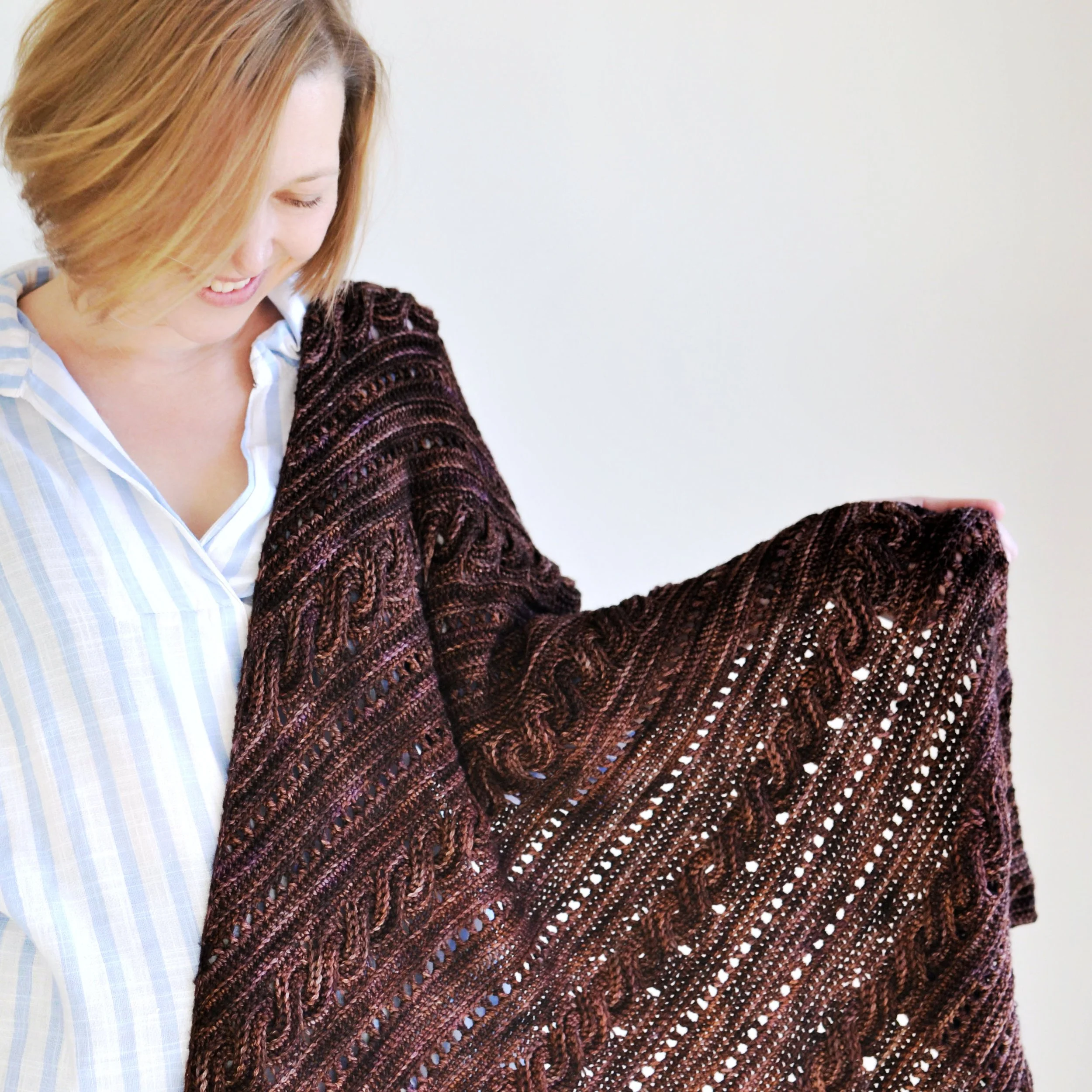 Chocomania crochet cables shawl — Cup of Stitches